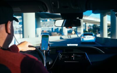 Edinburgh delivery riders press Deliveroo, Uber Eats, and Just Eat to open the pay algorithms they blame for falling fees