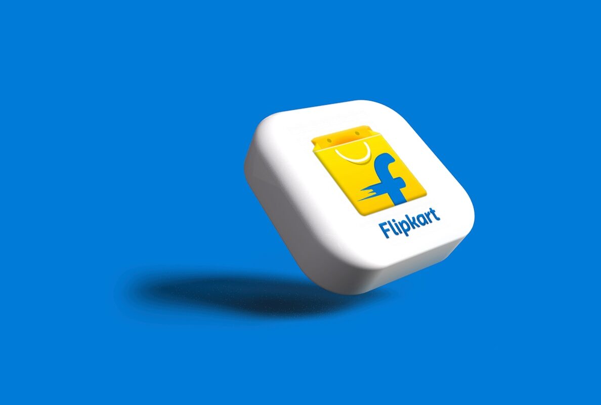 Flipkart a white square object with a blue background